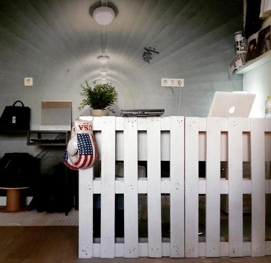 Entrevista a Elba Haxel, impulsora de Plastik Vintage Shop, un espacio para el arte y la moda