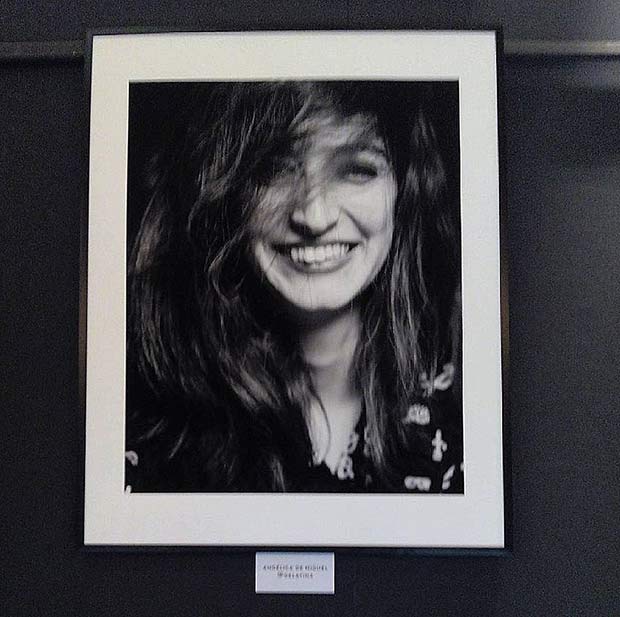 Retrato de Angelica de Miguel en la exposición "Miradas Intimas" de Enrique Fantova