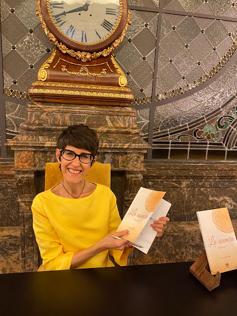 Silvia Puyal Millán, Blogssipgirl, en la presentación de su libro 'La esencia'