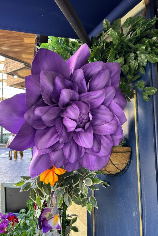 La Fábrica de Flores - flores gigantes